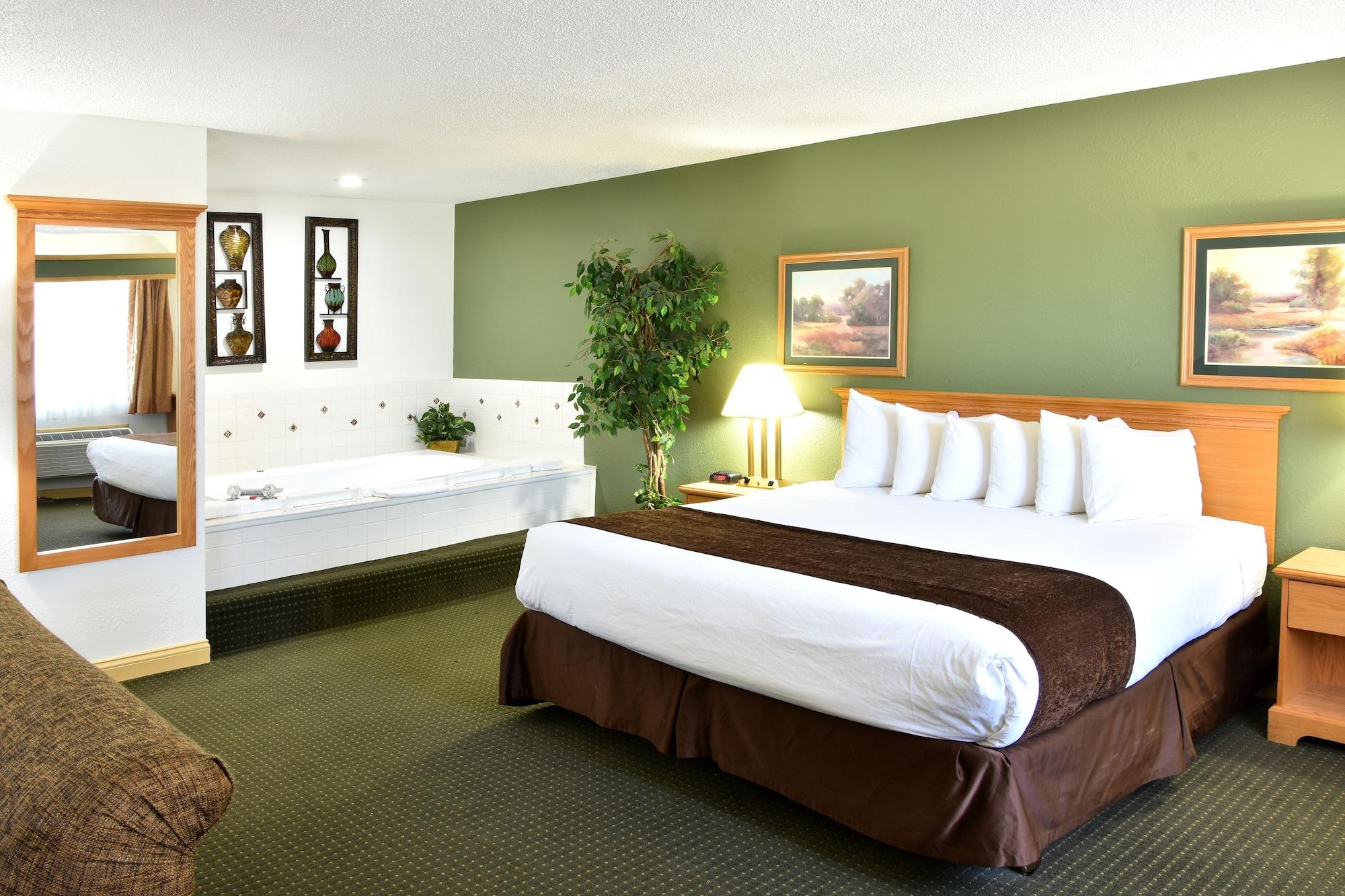 Baymont By Wyndham Robinson Hotel Exterior photo